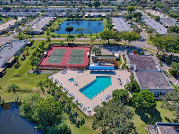 19000 Stewart Cir 4, Boca Raton FL 33496