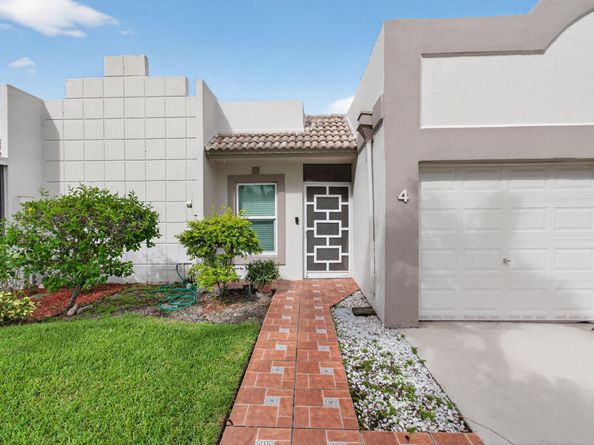 19000 Stewart Cir 4, Boca Raton FL 33496