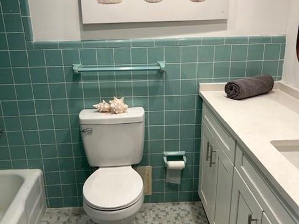 4050 N Ocean Dr 207, Lauderdale By The Sea FL 33308