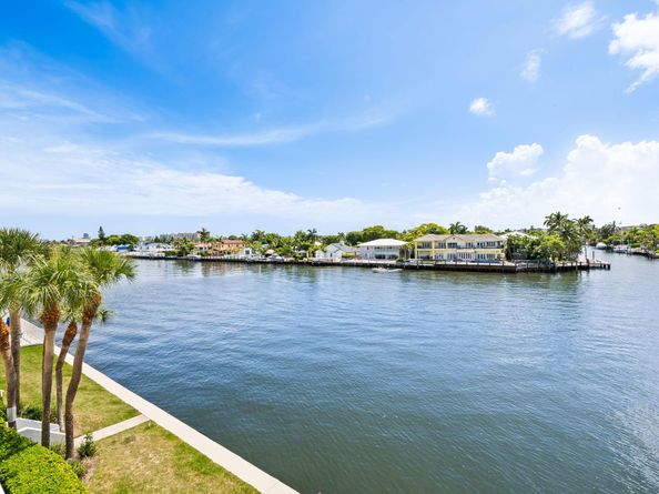 3100 NE 47th Ct 303, Fort Lauderdale FL 33308