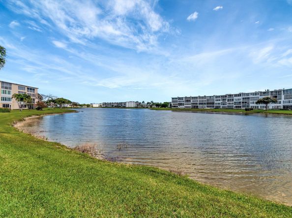 4049 Wolverton C, Boca Raton FL 33434