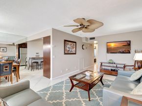 4049 Wolverton C, Boca Raton FL 33434