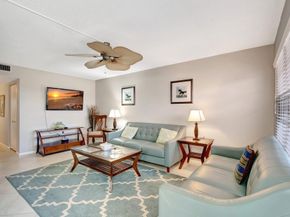 4049 Wolverton C, Boca Raton FL 33434