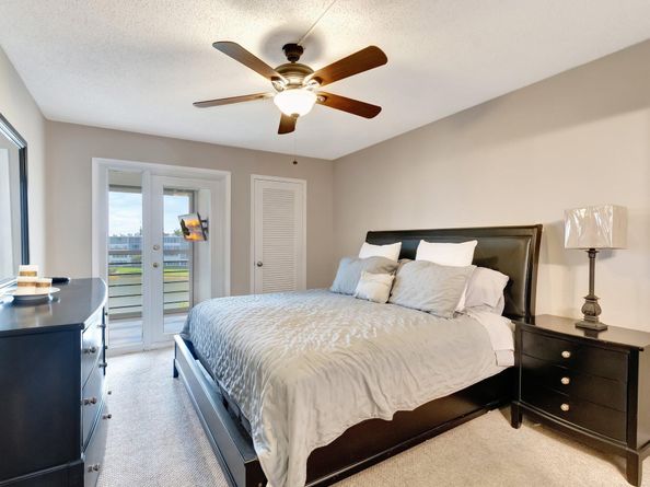 4049 Wolverton C, Boca Raton FL 33434