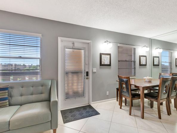 4049 Wolverton C, Boca Raton FL 33434