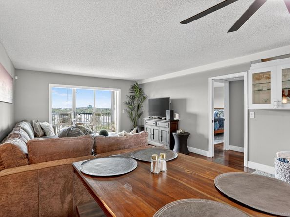 2202 S Cypress Bend Dr 906, Pompano Beach FL 33069