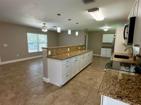 826 Palama Way, Lantana FL 33462