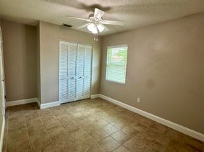 826 Palama Way, Lantana FL 33462