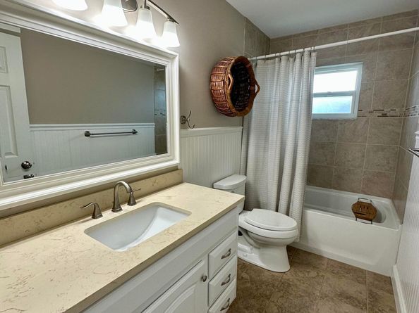 826 Palama Way, Lantana FL 33462