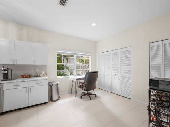 11602 Briarwood Circle 4, Boynton Beach FL 33437