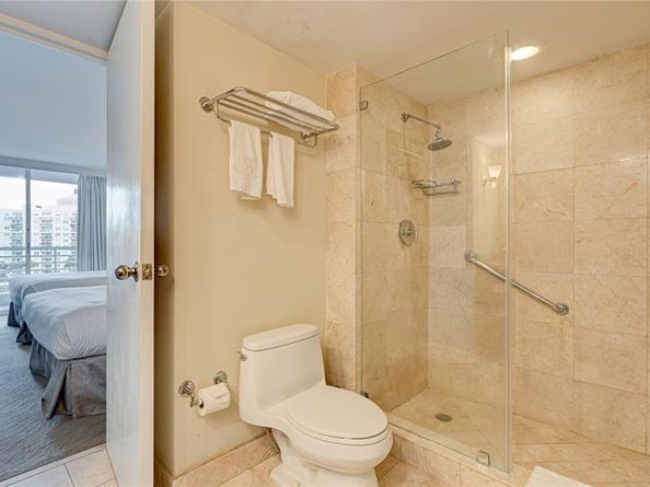2670 E Sunrise Blvd 1119, Fort Lauderdale FL 33304