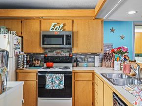 101 S Seas Drive 202, Jupiter FL 33477
