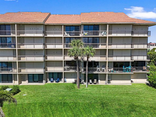 101 S Seas Drive 202, Jupiter FL 33477