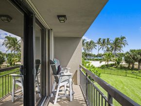 101 S Seas Drive 202, Jupiter FL 33477