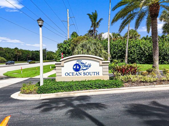 101 S Seas Drive 202, Jupiter FL 33477