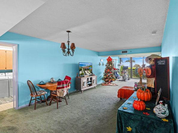 101 S Seas Drive 202, Jupiter FL 33477