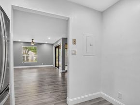 3751 Cocoplum Cir 3564, Coconut Creek FL 33063