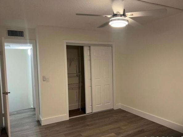 345 Lake Arbor Drive 345, Palm Springs FL 33461