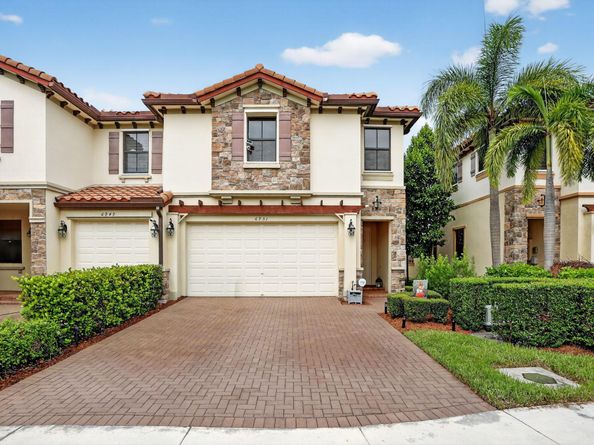 6951 Broadland Way, Coconut Creek FL 33073