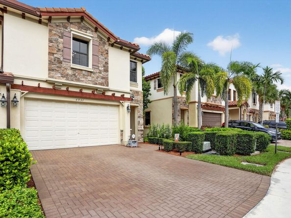 6951 Broadland Way, Coconut Creek FL 33073
