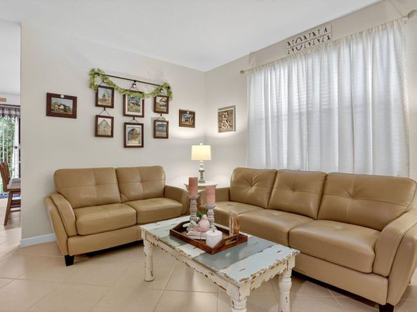 6951 Broadland Way, Coconut Creek FL 33073