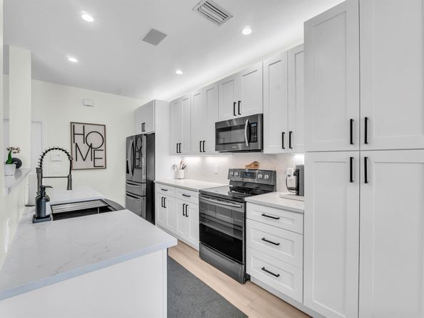4755 NW 59th Manor, Coconut Creek FL 33073