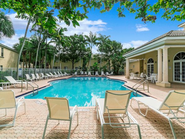 4755 NW 59th Manor, Coconut Creek FL 33073