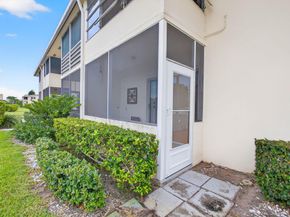 221 Coventry J, West Palm Beach FL 33417