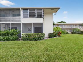 221 Coventry J, West Palm Beach FL 33417