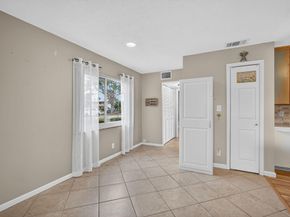 221 Coventry J, West Palm Beach FL 33417