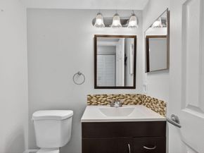 221 Coventry J, West Palm Beach FL 33417