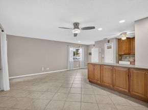 221 Coventry J, West Palm Beach FL 33417
