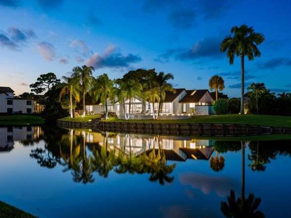 910 Greensward Lane, Delray Beach FL 33445