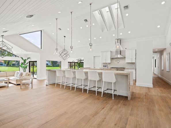 910 Greensward Lane, Delray Beach FL 33445