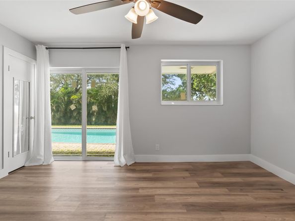 5341 SW 1st St, Plantation FL 33317