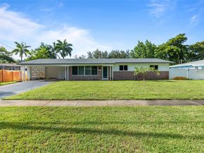5341 SW 1st St, Plantation FL 33317