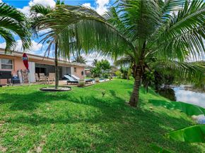 7940 NW 8th St, Margate FL 33063