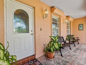 7940 NW 8th St, Margate FL 33063