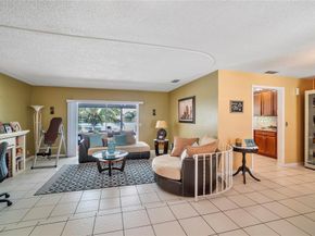 7940 NW 8th St, Margate FL 33063