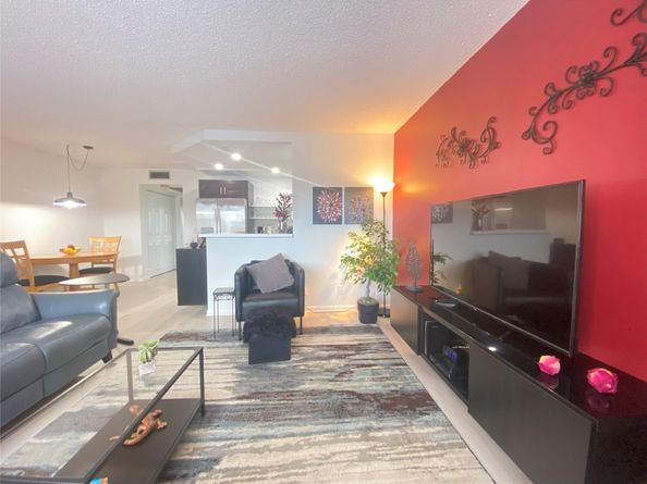 2009 Islewood D 2009, Deerfield Beach FL 33442