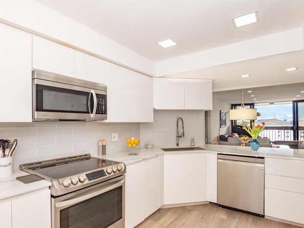 2400 Presidential Way 801, West Palm Beach FL 33401