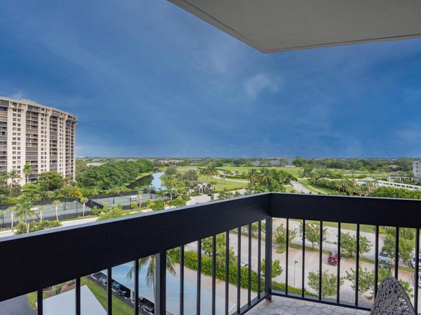2400 Presidential Way 801, West Palm Beach FL 33401
