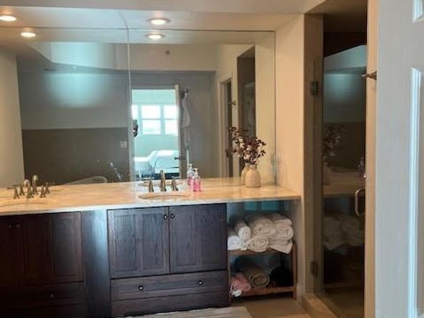 14951 Royal Oaks Ln 808, North Miami FL 33181