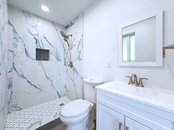 12 SW 13th St, Deerfield Beach FL 33441