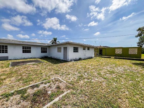 2314 NW 29th Street, Oakland Park FL 33311