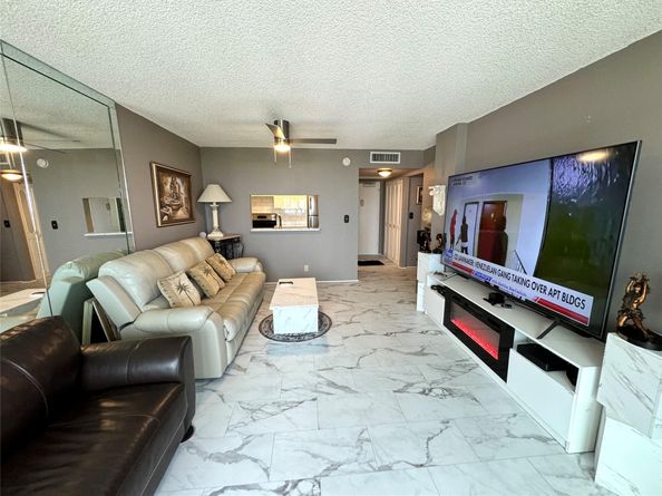 777 S Federal Hwy RPH11, Pompano Beach FL 33062