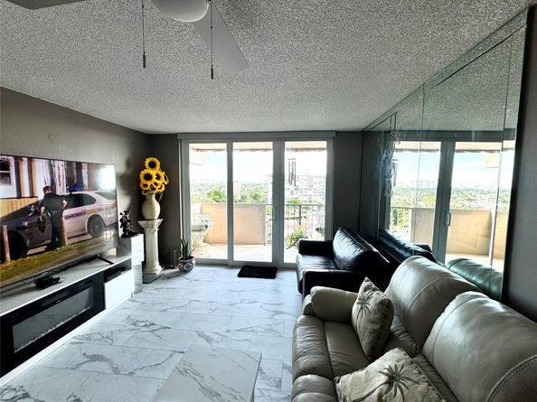 777 S Federal Hwy RPH11, Pompano Beach FL 33062