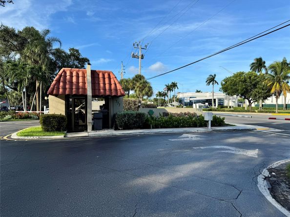 777 S Federal Hwy RPH11, Pompano Beach FL 33062