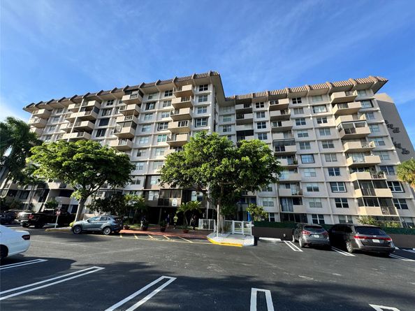 777 S Federal Hwy RPH11, Pompano Beach FL 33062