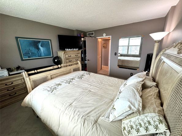777 S Federal Hwy RPH11, Pompano Beach FL 33062